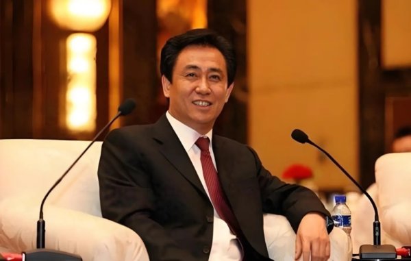恒大歌舞团接待全球富豪！女团长7次感恩许家印 嫁人后：我是普通员工